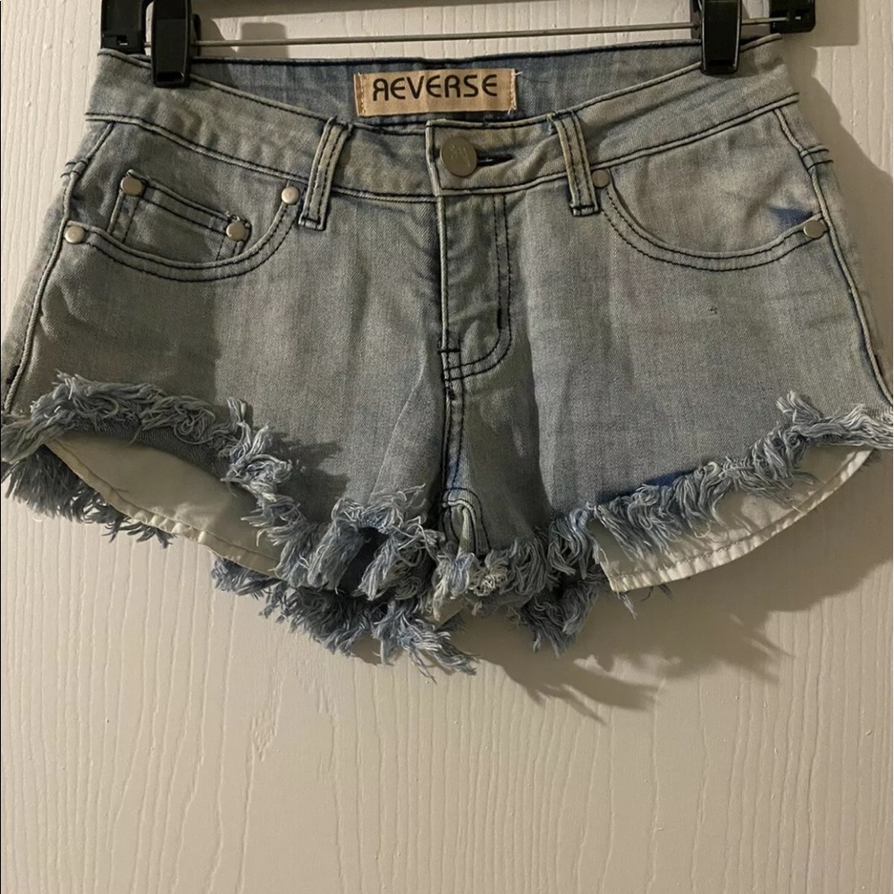Women’s reverse cut off shorts size 8 (FITS SIZE 2) these are new without tags